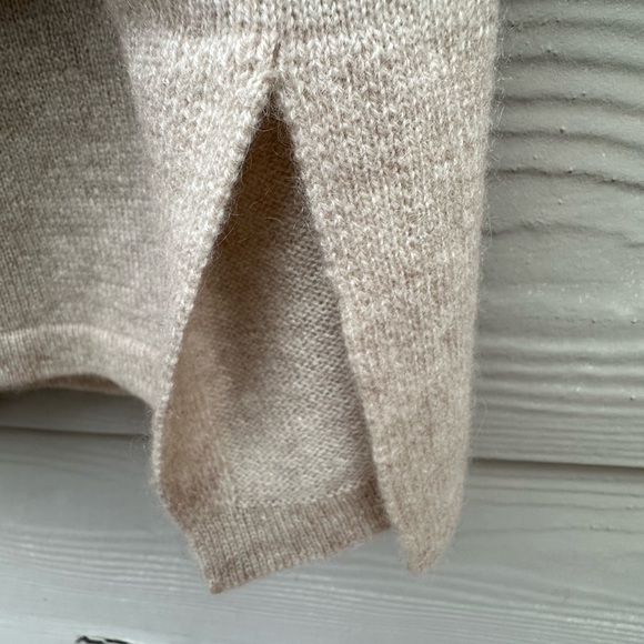 Neiman Marcus Cashmere Collection
Cashmere Johnny-Collar T-Shirt Dress - Picture 10 of 11